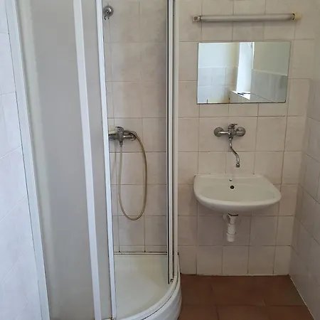 Vídeňská 120b Hostal