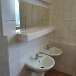 Hostel Videnska 120b *